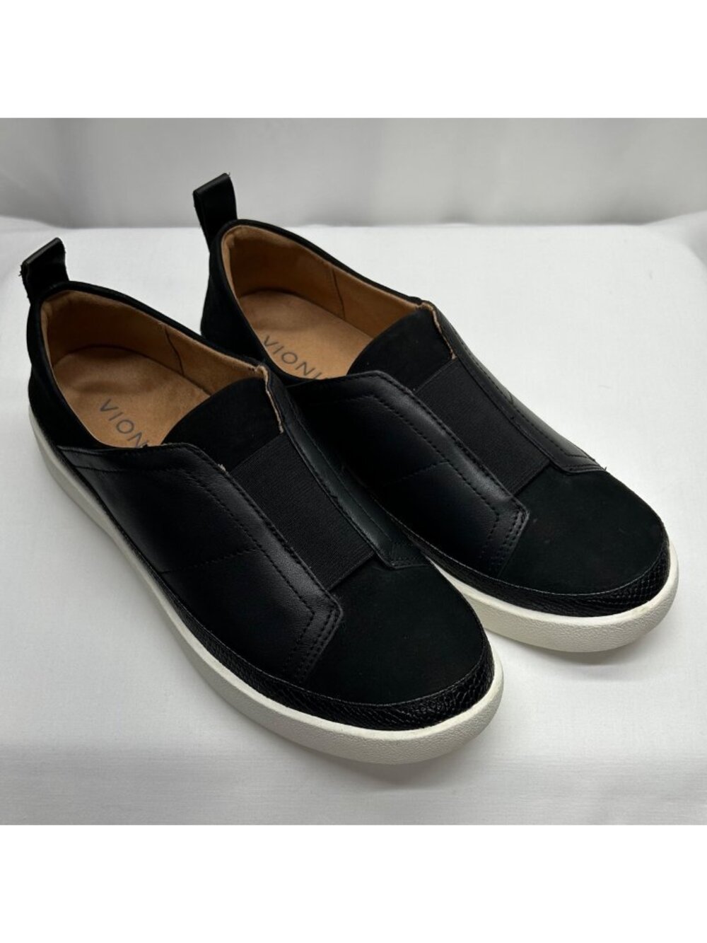 VIONIC Zinah Women's Slip On Shoe Size 6.5 Black